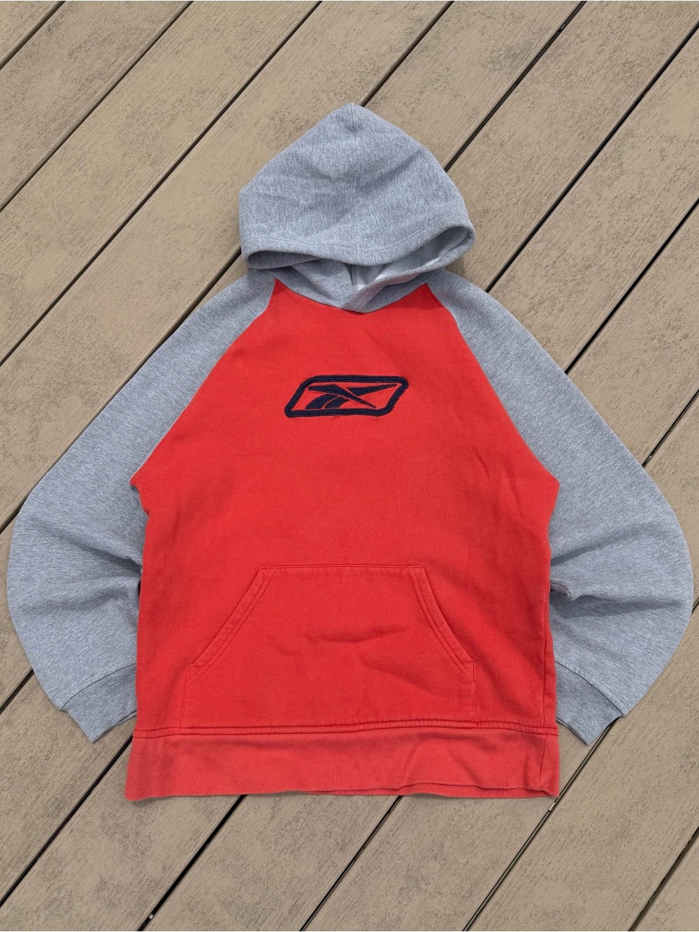 Reebok Embroidered Logo Hoodie Boys XL Mens Small Orange Gray Colorblock Y2K - Picture 1 of 7